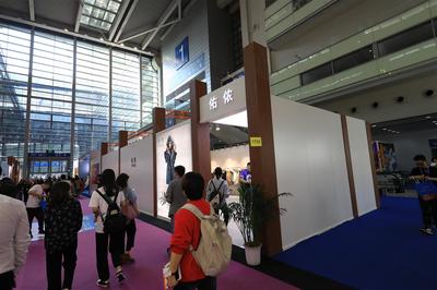 2020年深圳秋季服装展 规模宏大，聚焦羽绒新风尚